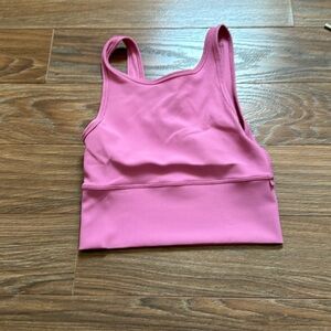 Women’s lululemon power pivot tank size 4 in pink